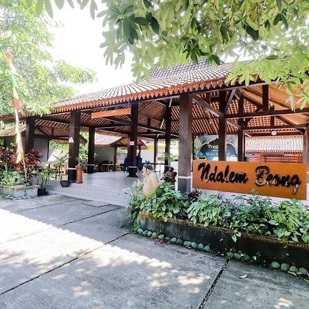 Omah Rohadi Syariah By Ndalem Beong Hotel Magelang Exterior photo